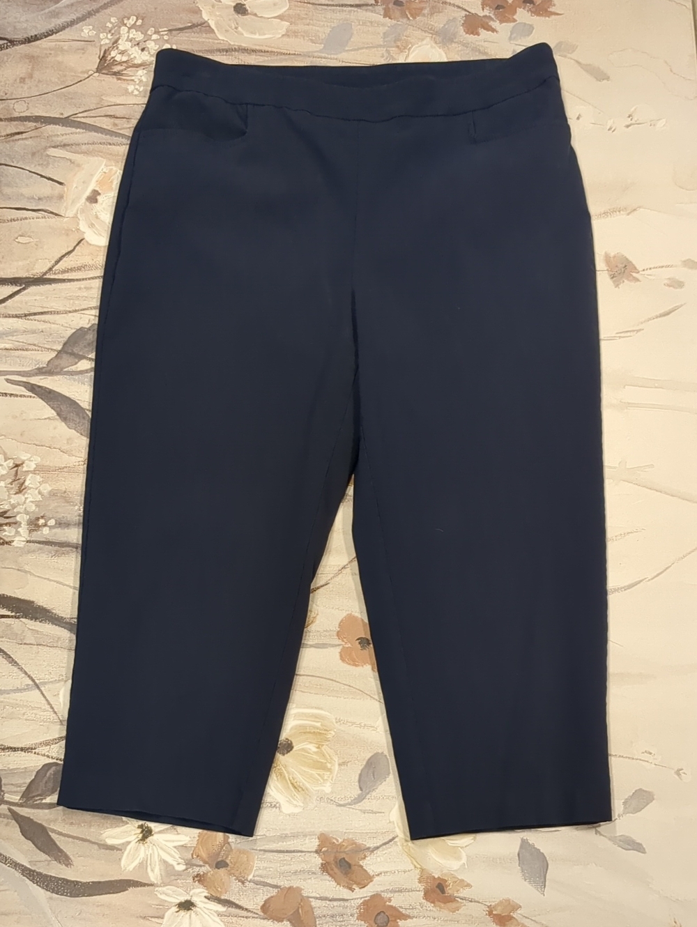 Chico's Navy Capris with Perfect Stretch